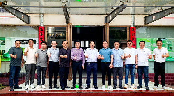 【綠色領(lǐng)航&middot;智慧交融】華洲木業(yè)董事長率團(tuán)深訪鐘氏木業(yè)，共譜江西綠色發(fā)展新篇章