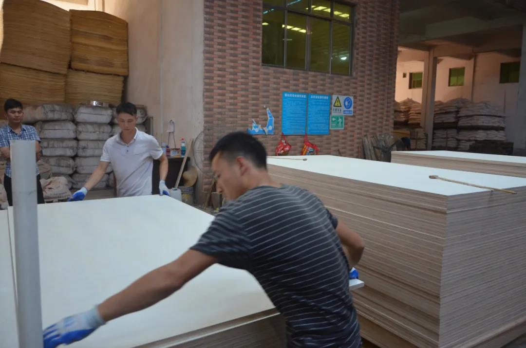 明星產(chǎn)品 | 華洲實(shí)木多層板誕生記！(圖19)