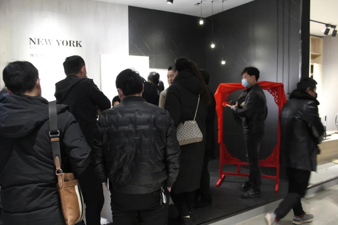 恭喜！華洲木業(yè)（陜西）運營中心首航儀式暨供應鏈賦能模式發(fā)布會圓滿舉辦！(圖21)