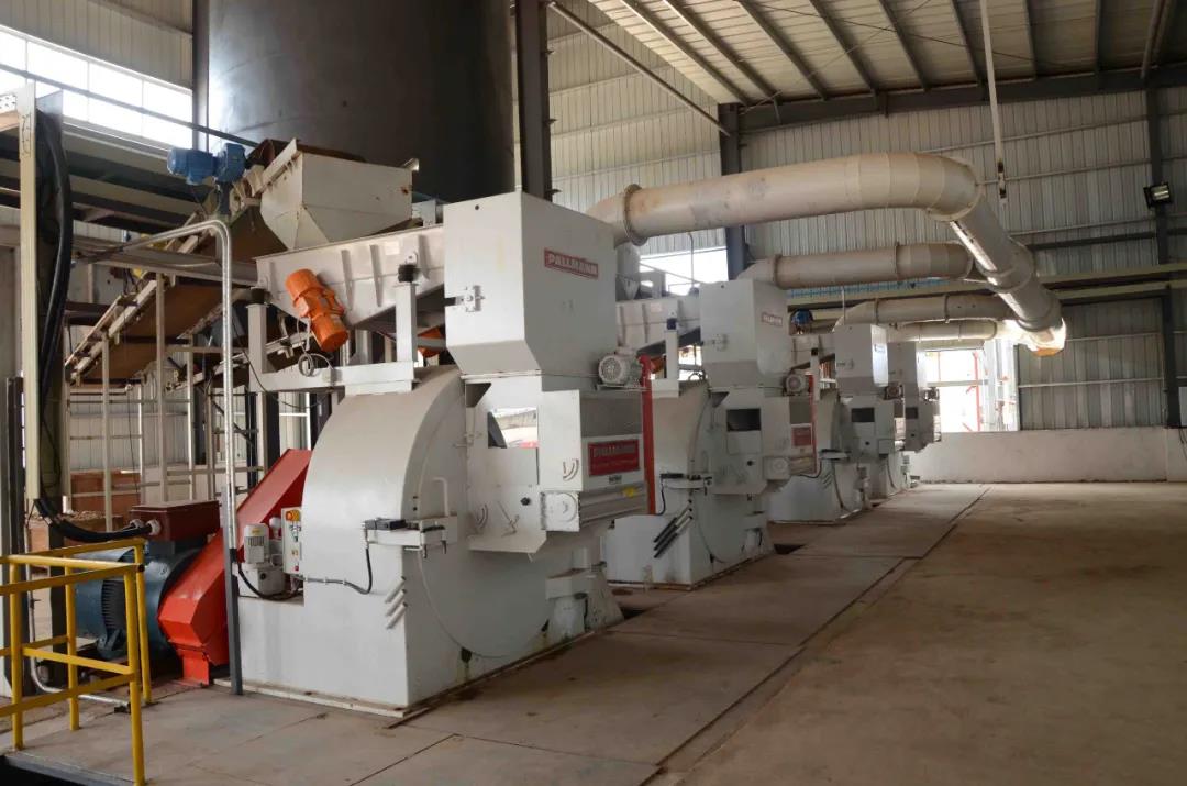 華洲高品質(zhì)無醛板材，都需要什么水平的生產(chǎn)設(shè)備？(圖1)