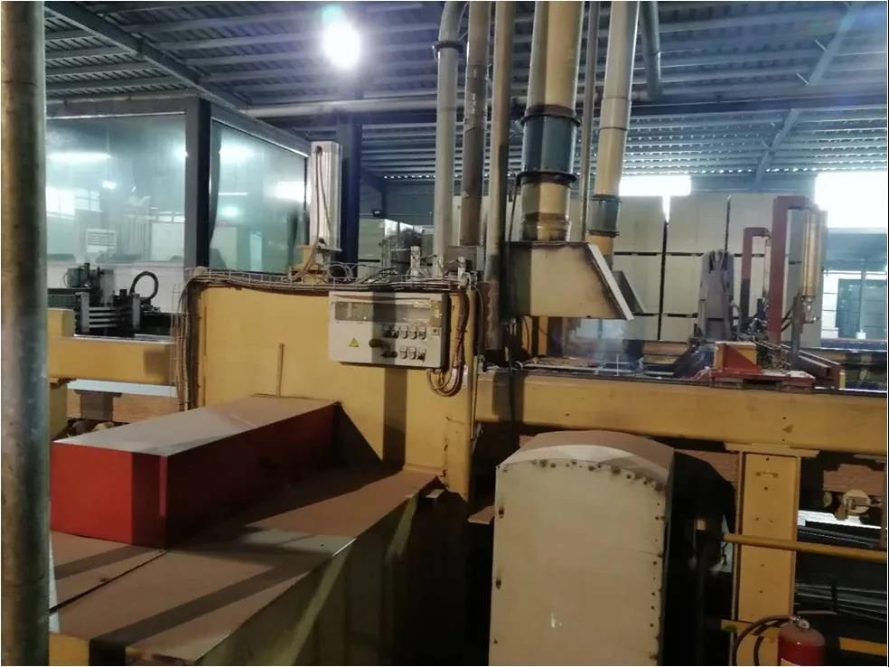 華洲高品質(zhì)無醛板材，都需要什么水平的生產(chǎn)設(shè)備？(圖4)